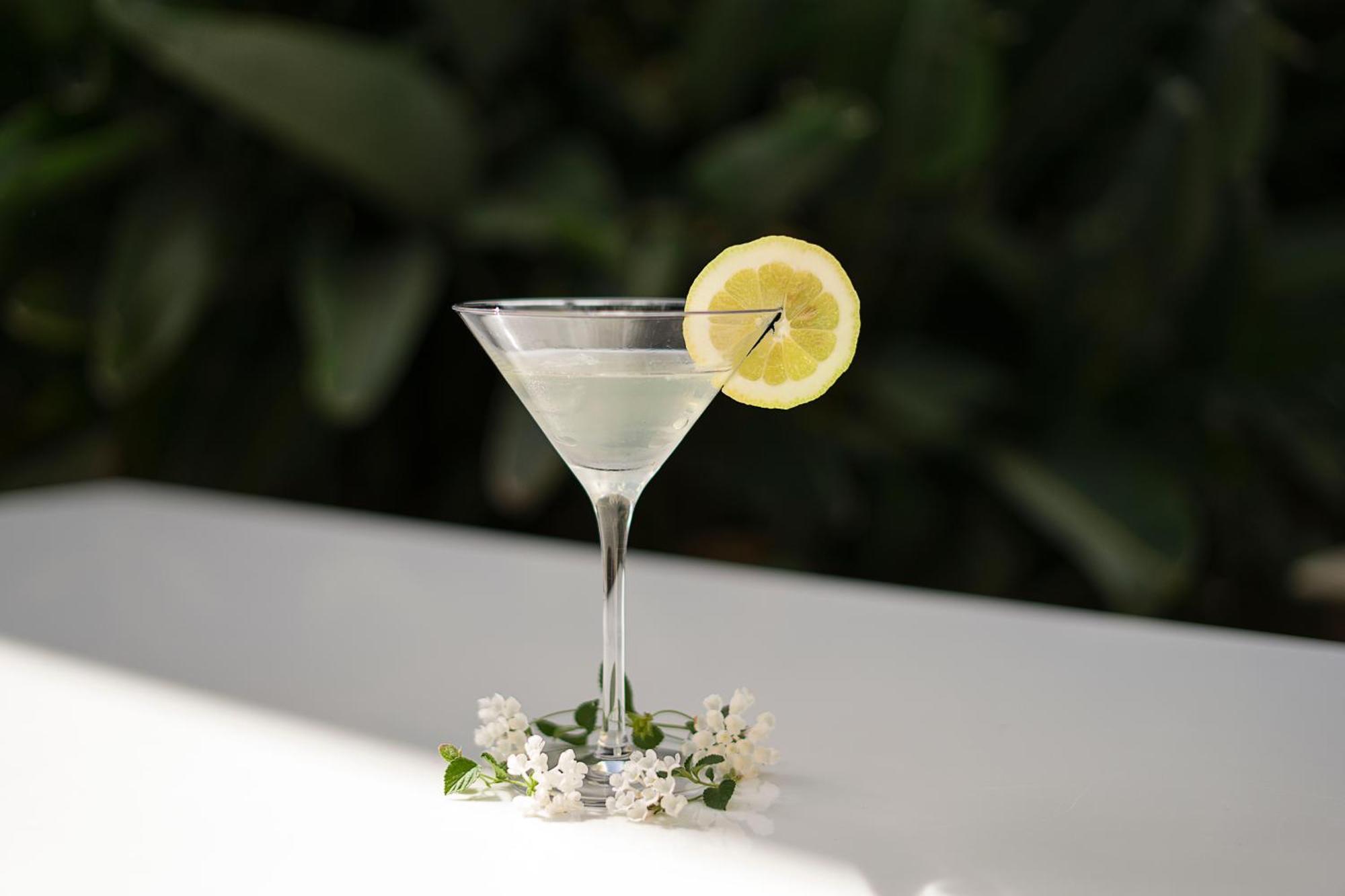 Villa Athena Resort Agrigento Ngoại thất bức ảnh A lemon drop martini