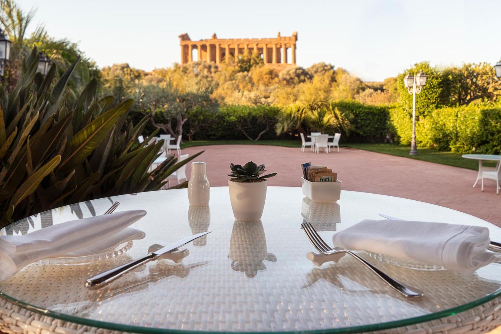 Villa Athena Resort Agrigento Ngoại thất bức ảnh The Acropolis Museum