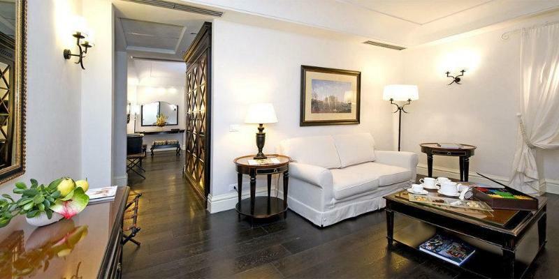 Villa Athena Resort Agrigento Ngoại thất bức ảnh A suite at the hotel